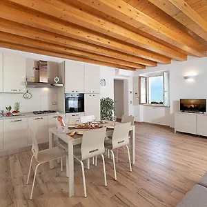 Casa Rossa - Regarda Travel Italien
