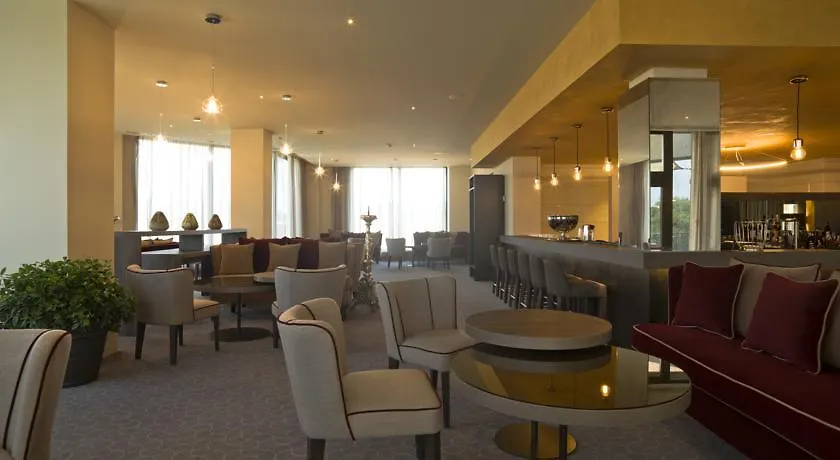 A.Roma Lifestyle Hotel