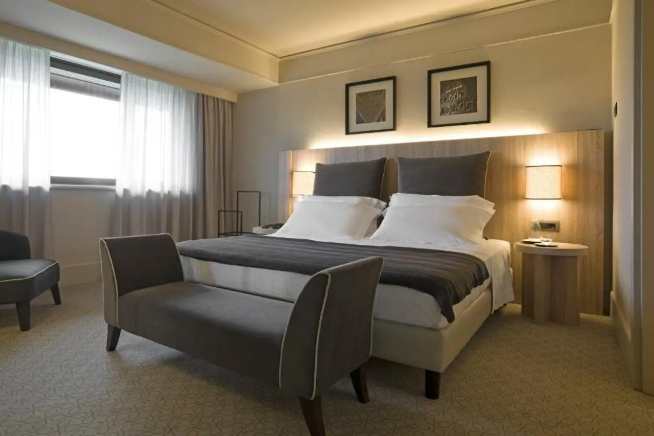 A.Roma Lifestyle Hotel